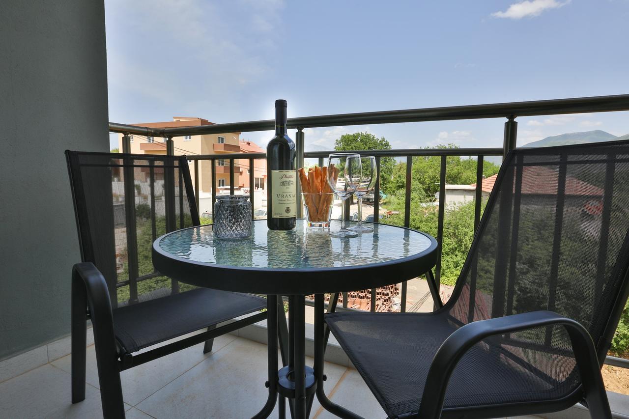 Kristina Apartments Tivat Dış mekan fotoğraf