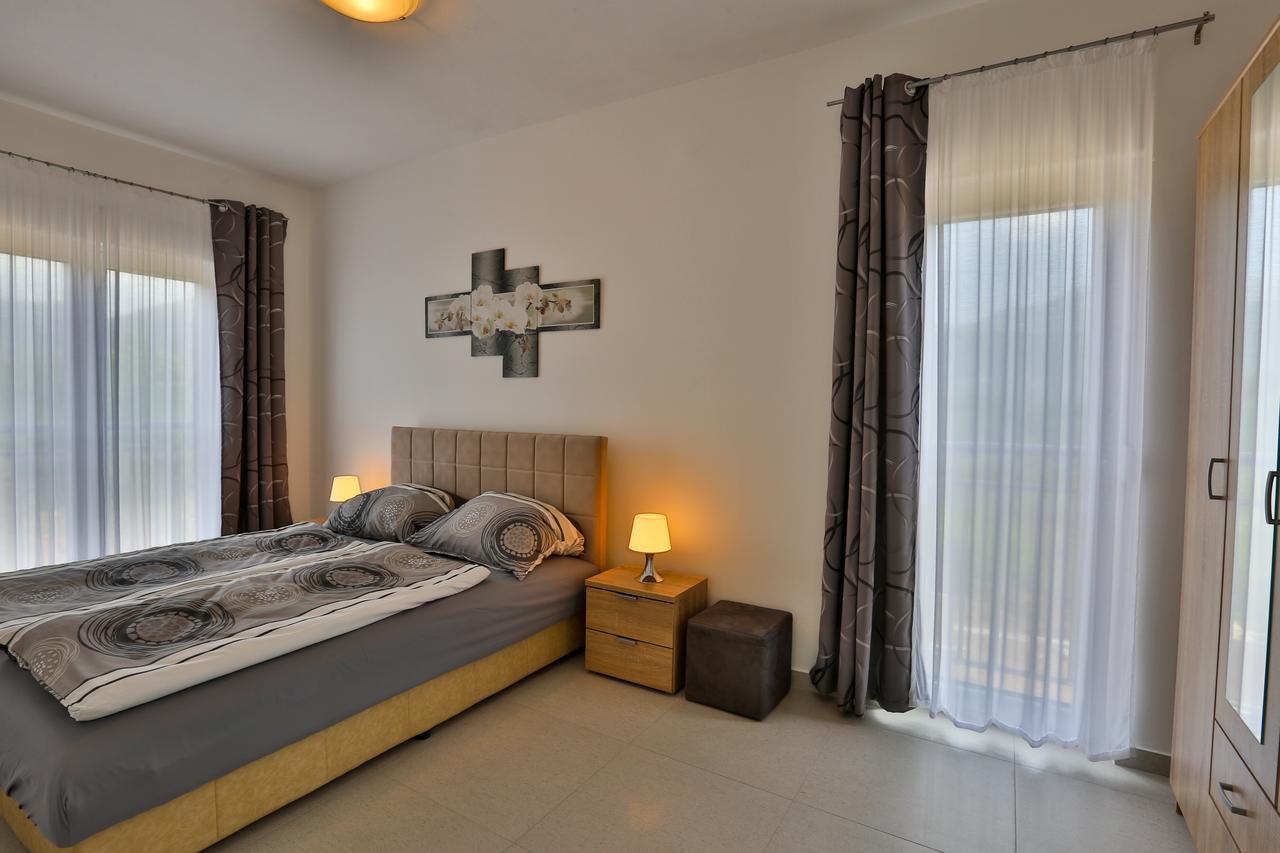 Kristina Apartments Tivat Dış mekan fotoğraf