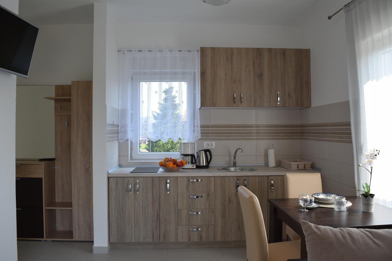 Kristina Apartments Tivat Dış mekan fotoğraf